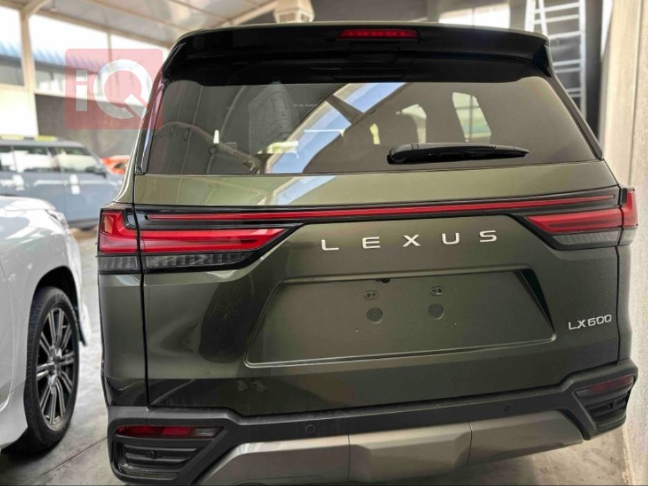Lexus LX